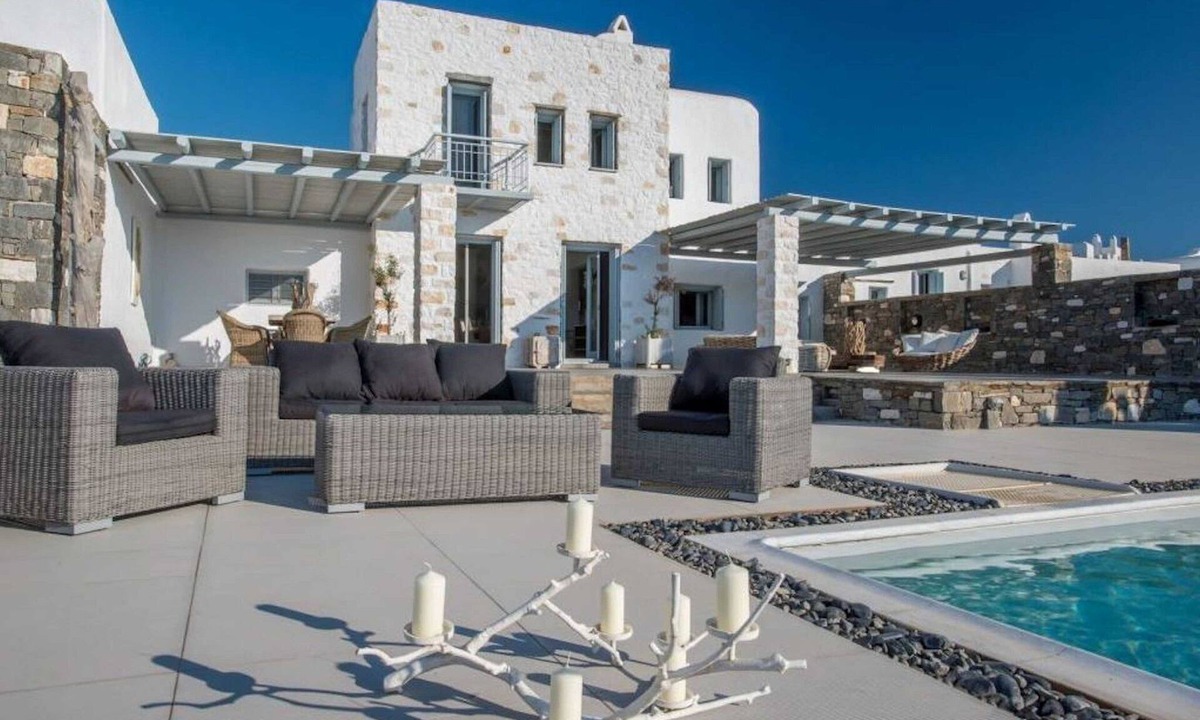Chrissi Akti Villa | Luxury Paros Villas | De Luxe Villa | 4 Bedrooms | Sea View & Sea Access
