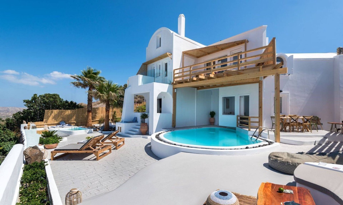 Akrotiri Villa | Luxury Santorini Villa | Summer Lovers Villa Private Pool | 5 Bedrooms |.