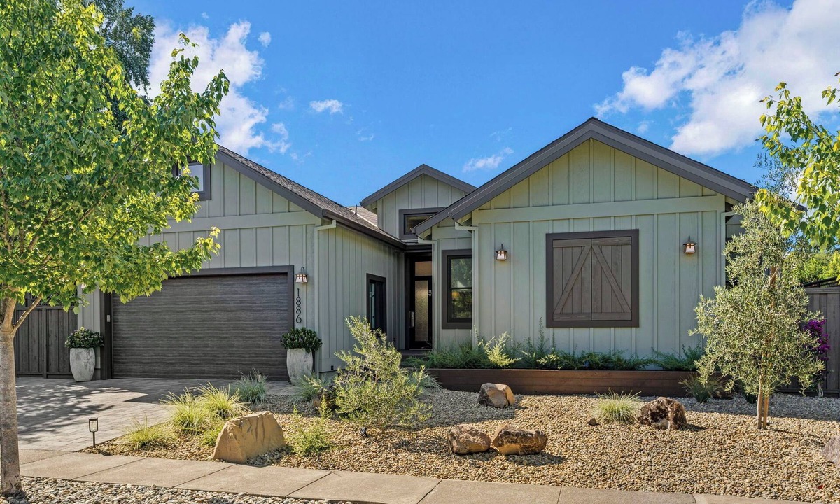 Yountville House | Luxury Yountville Sanctuary Walkable to Thomas Keller Dining & Tasting Rooms