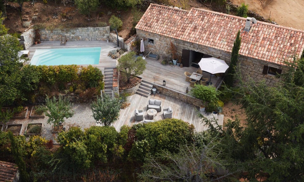 Fozzano House | Magnificent sheepfold, swimming pool and sea view in Fozzano