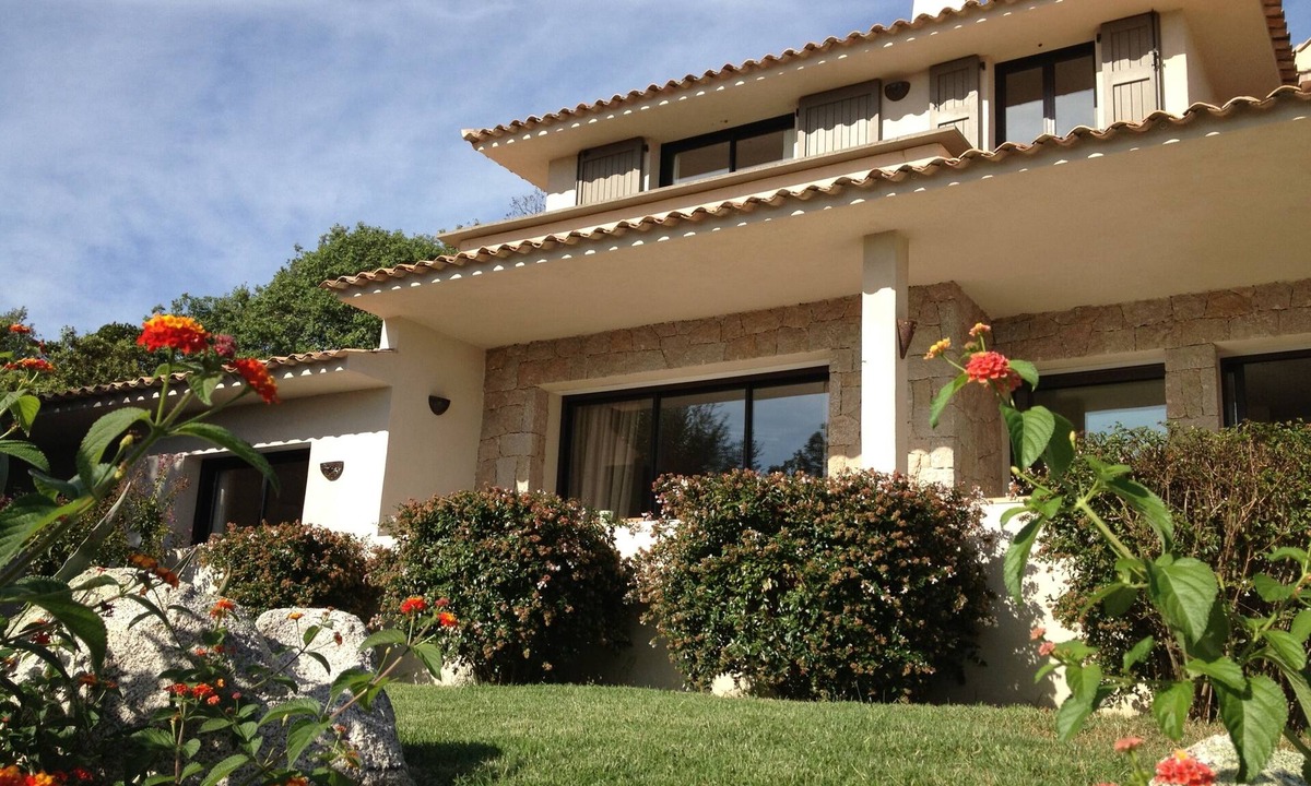 Porto-Vecchio House | MAGNIFICENT VILLA SEA VIEW 4 BEDROOMS ALL COMFORTS/TENNIS ACCESS SWIMMING POOL