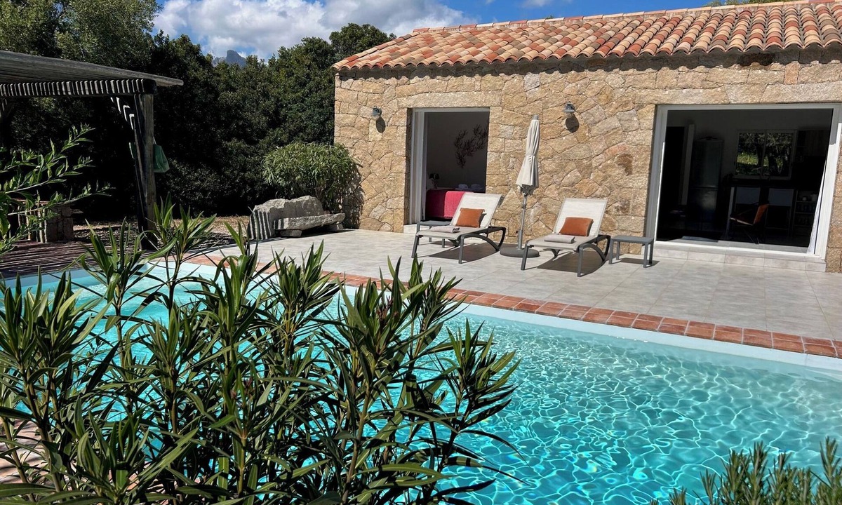 Figari Villa | Magnificent villa with sunny private pool, near Bonifacio.