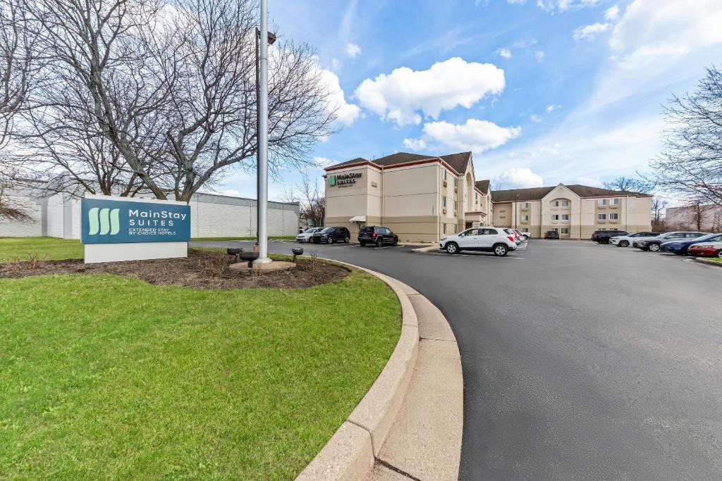 Blue Ash Hotel | MainStay Suites Cincinnati Blue Ash