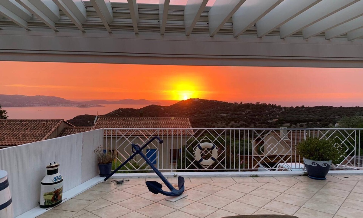Lumio House | Maison Romantique Avec Splendide vue mer et Olivier Millénaire