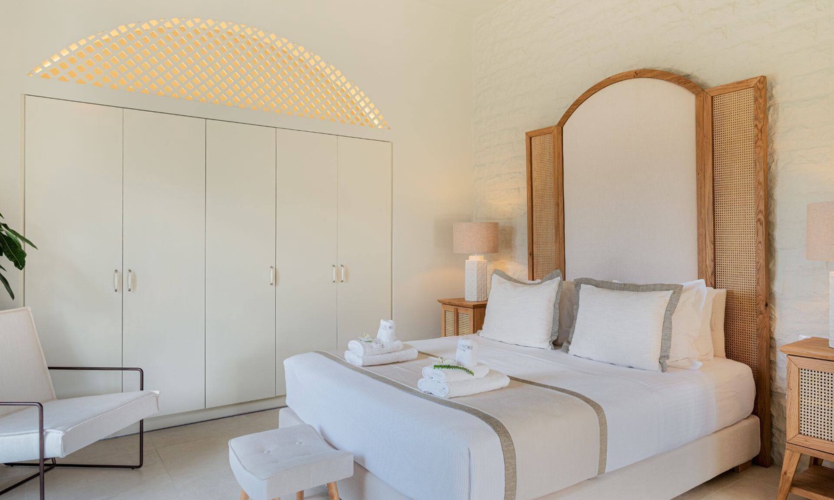 Andros Town House | Manoglia Suite by Casa Di Fiori Andros Suites