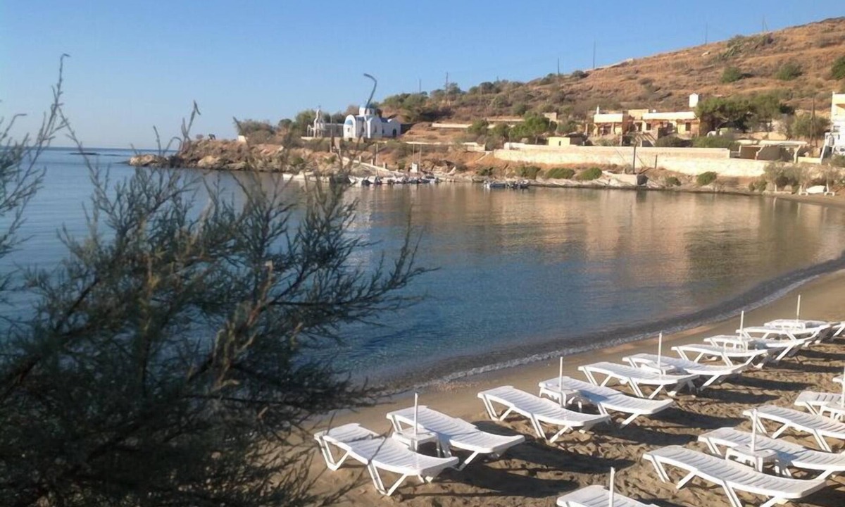 Megas Gialos House | Manos Syros