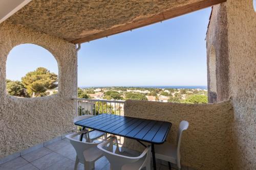 Marine de Saint Ambroggio Apartment | Marina de Sant Ambroggio