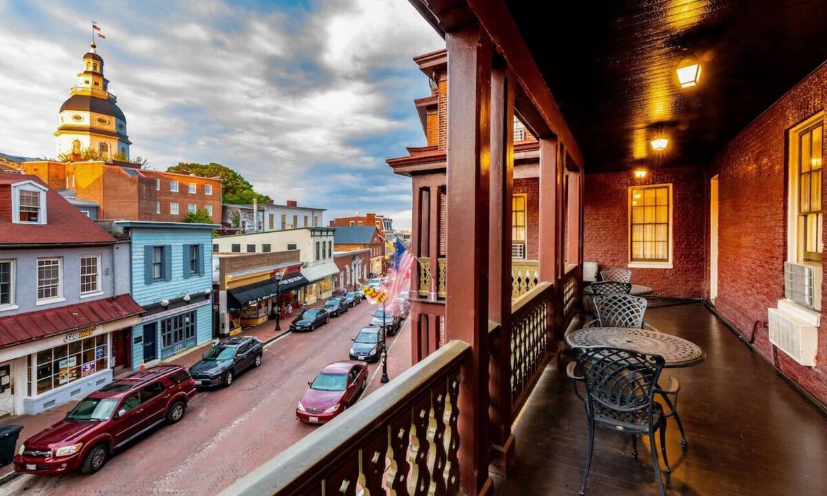 Historic District Hotel | Maryland Inn 2 Double Beds | Historic Inns | 0.3 Mi to Naval Academy