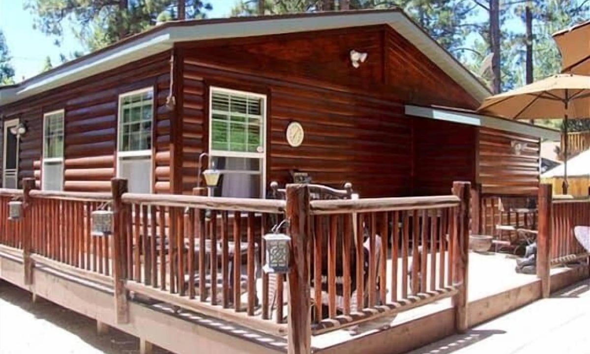 Peter Pan House | Meadow Retreat- Log Style Cabin W/Spa-Pets OK