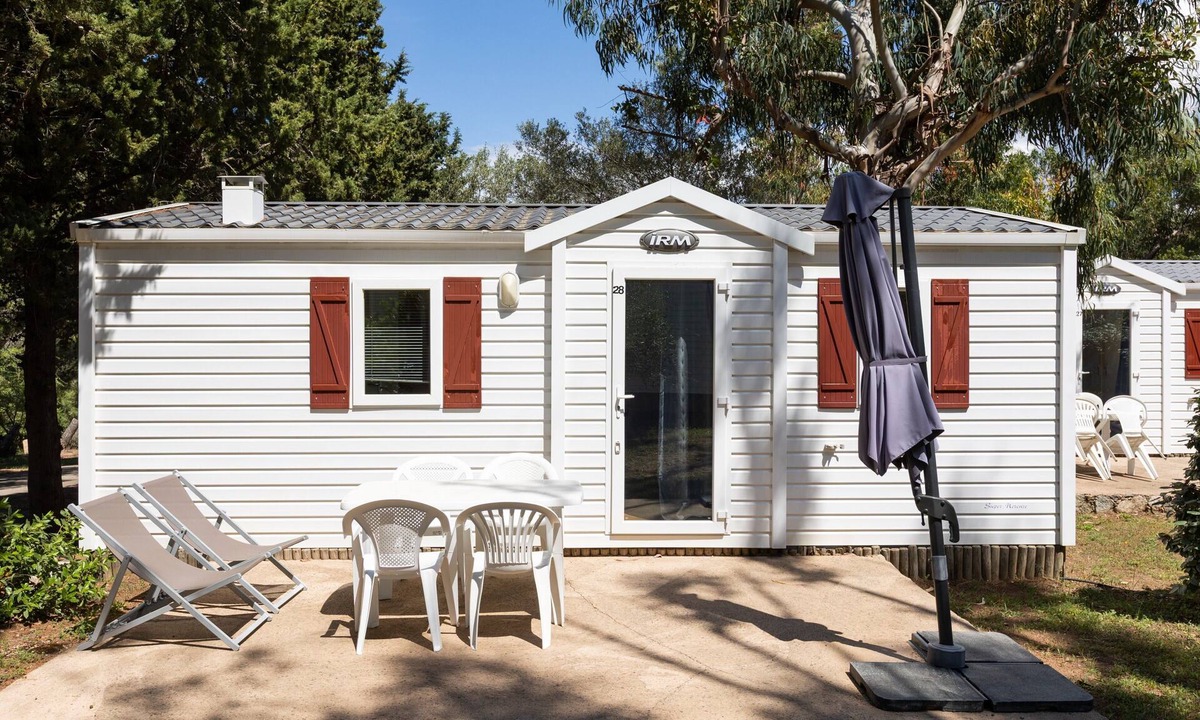 Palasca House | Mobile Home 'Village Camping De L'Ostriconi 28' with Sea View, Shared Pool and Wi-Fi