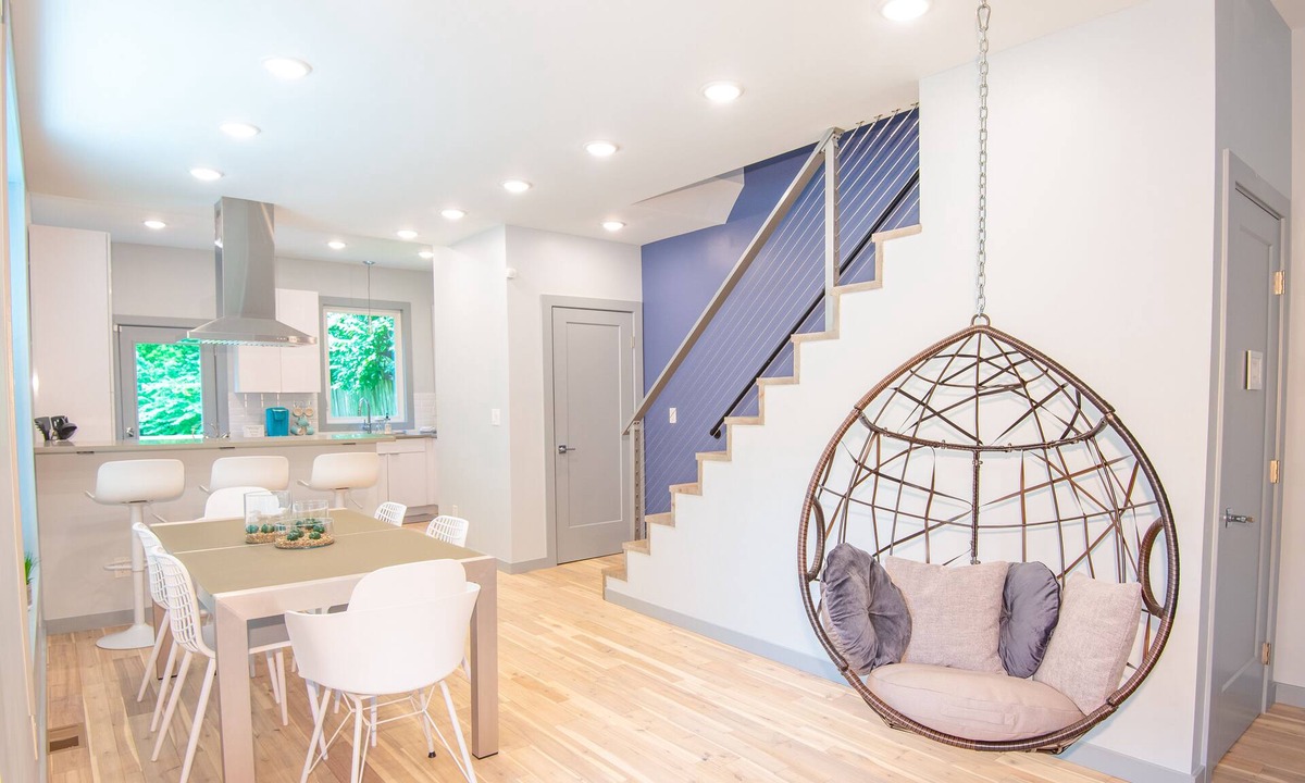 East Price Hill House | Modern 3 Bedroom Home Minutes to Downtown Cincinnati