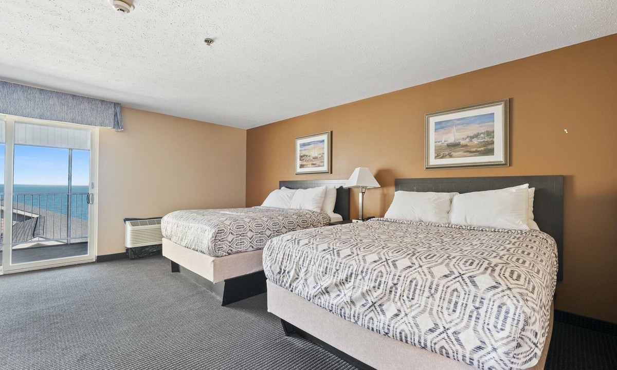 Put-in-Bay Condo | Modern Family Suite with Beautiful Lake View 215
