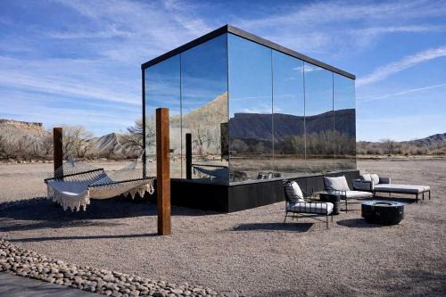 Torrey House | Modern Mirror Cabin Retreat with Stargazing & Desert Views near Capitol Reef, Torrey Utah