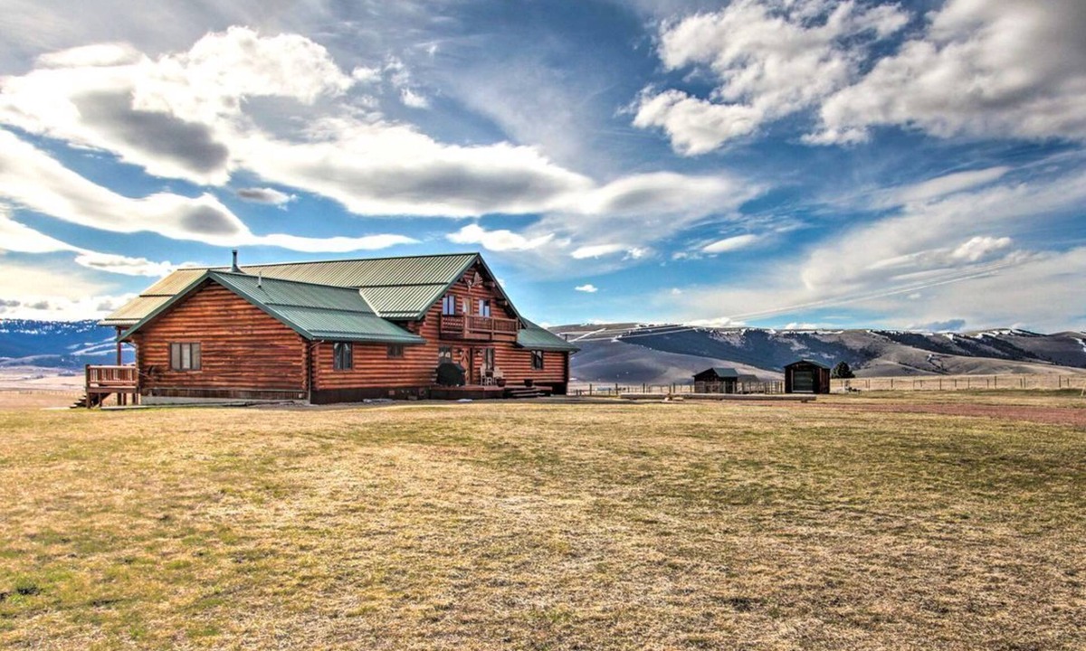 Philipsburg House | Montana Lodge on 132 Acres | Sleeps 12
