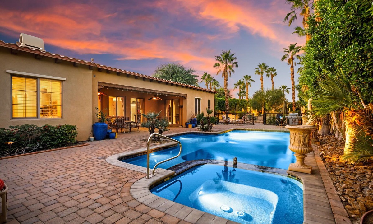 Carmela House | Monthly La Quinta 3BR | Pool, Spa & Workspace