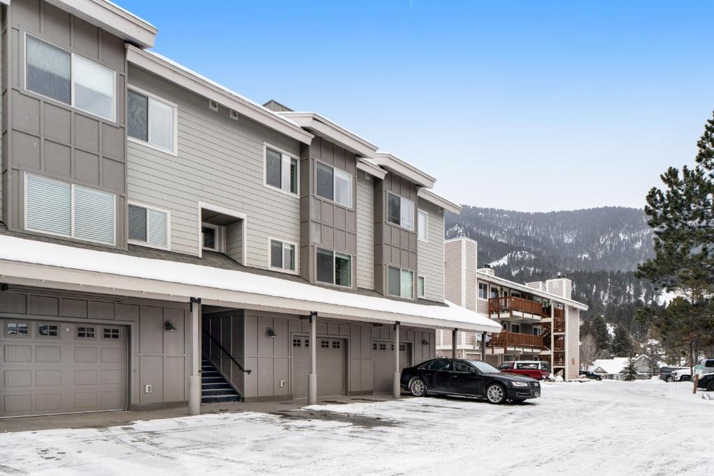 Big Sky Meadow Village Apartment | Morning Sun 2061B