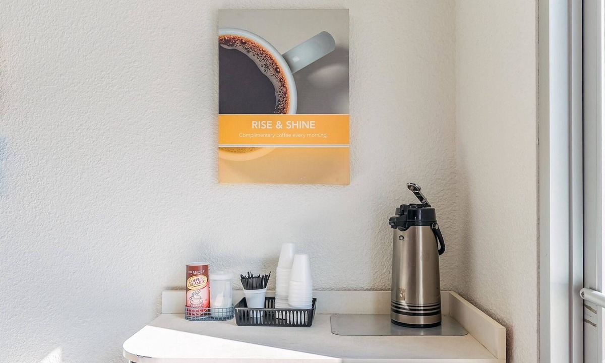 Beaverton Hotel | Motel 6 Beaverton, OR