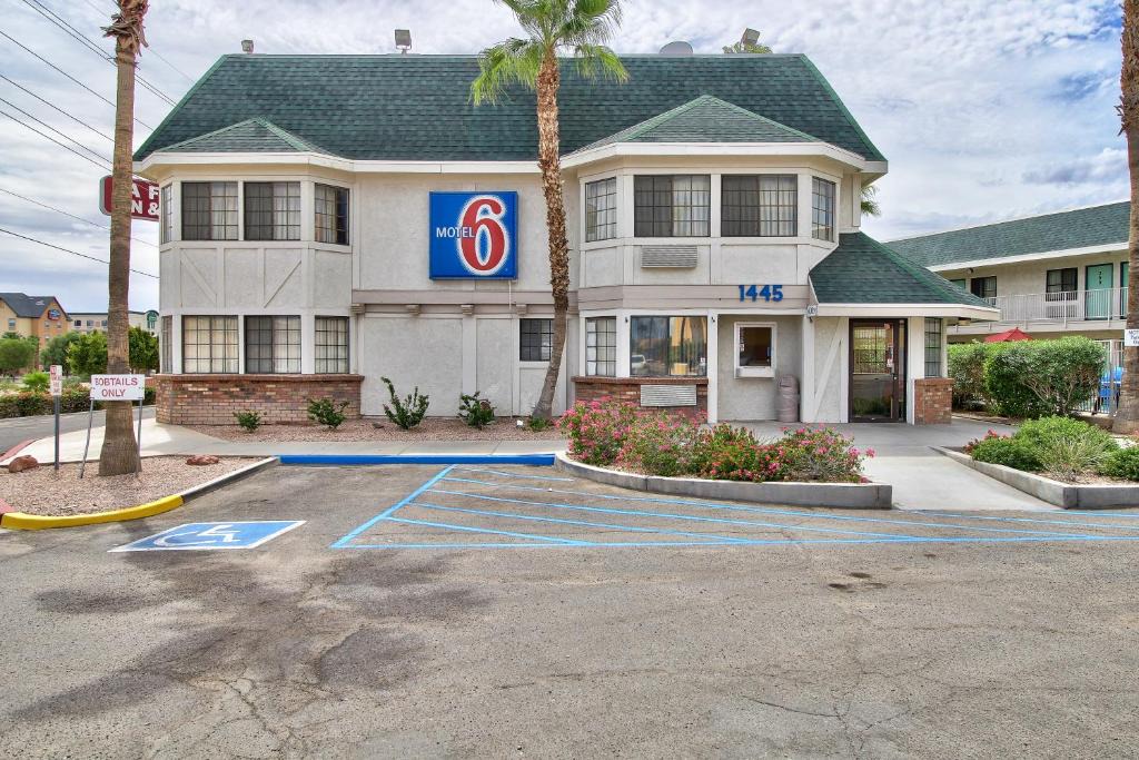 Yuma Hotel | Motel 6-Yuma, AZ - East