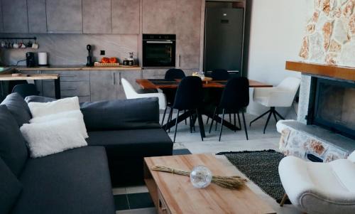Dirfys-Messapia Apartment | Mountain Aura - Stylish Escape