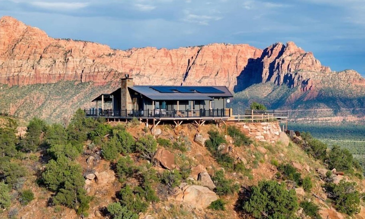 Apple Valley Cabin | Mountain Desert Retreat Elevation 40 Zion