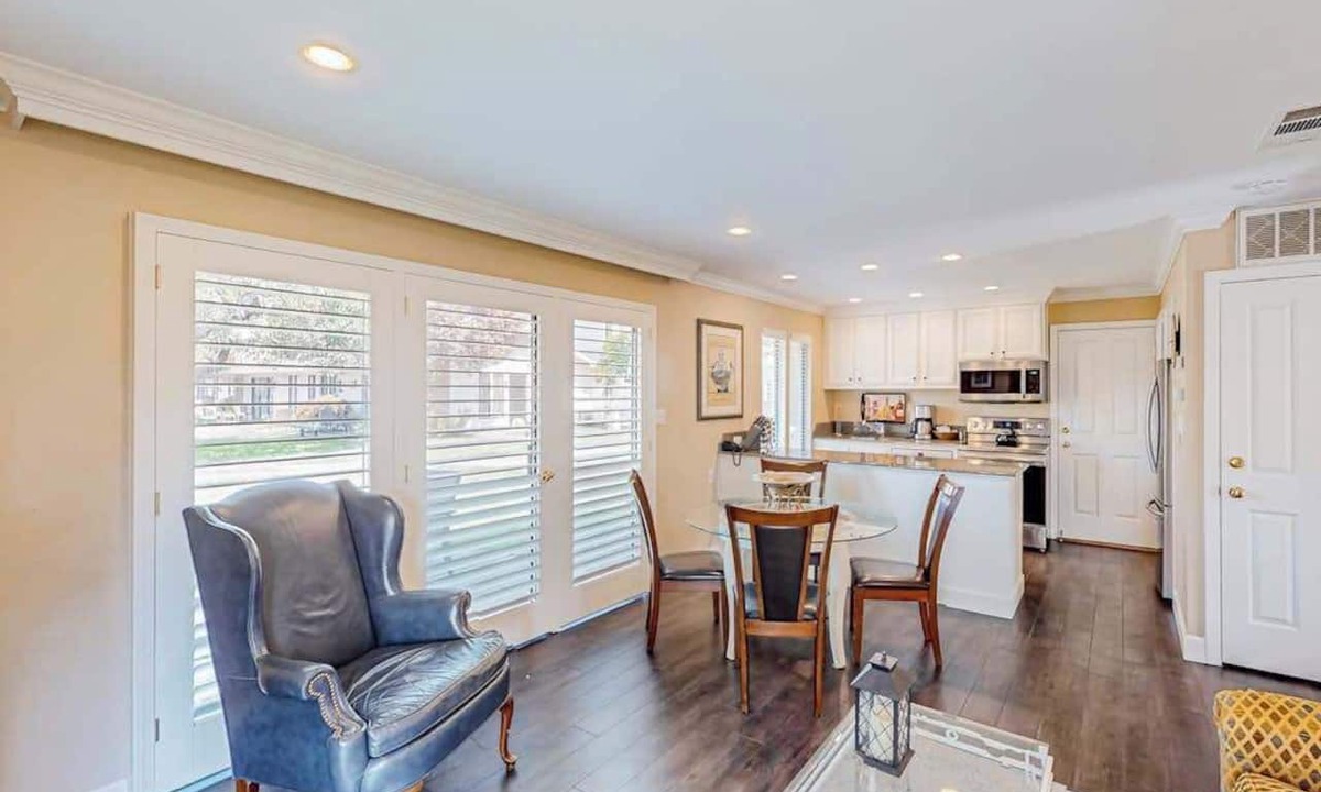 Napa Condo | Napa 1BR Silverado condo with fireplace, patio & heated pool