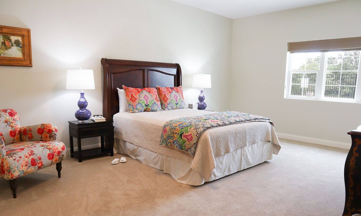 Castleton Apartment | NCAA Football, 1BR/1BA-Apt w/Kitchnt, Rm Svc Avail
