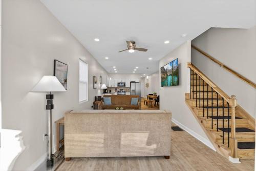Near Eastside House | Near Downtown - Beville Ave Retreat 2