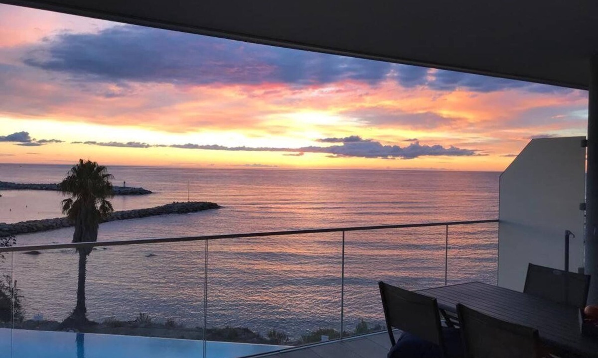 Solenzara Apartment | NEPITA- Feet in the water-sea view-climate-wi-fi