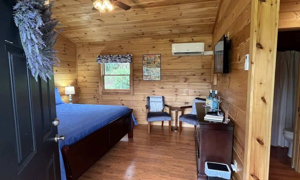 Floyd Cabin | NEW! Blue Ridge Bound Cabin 326