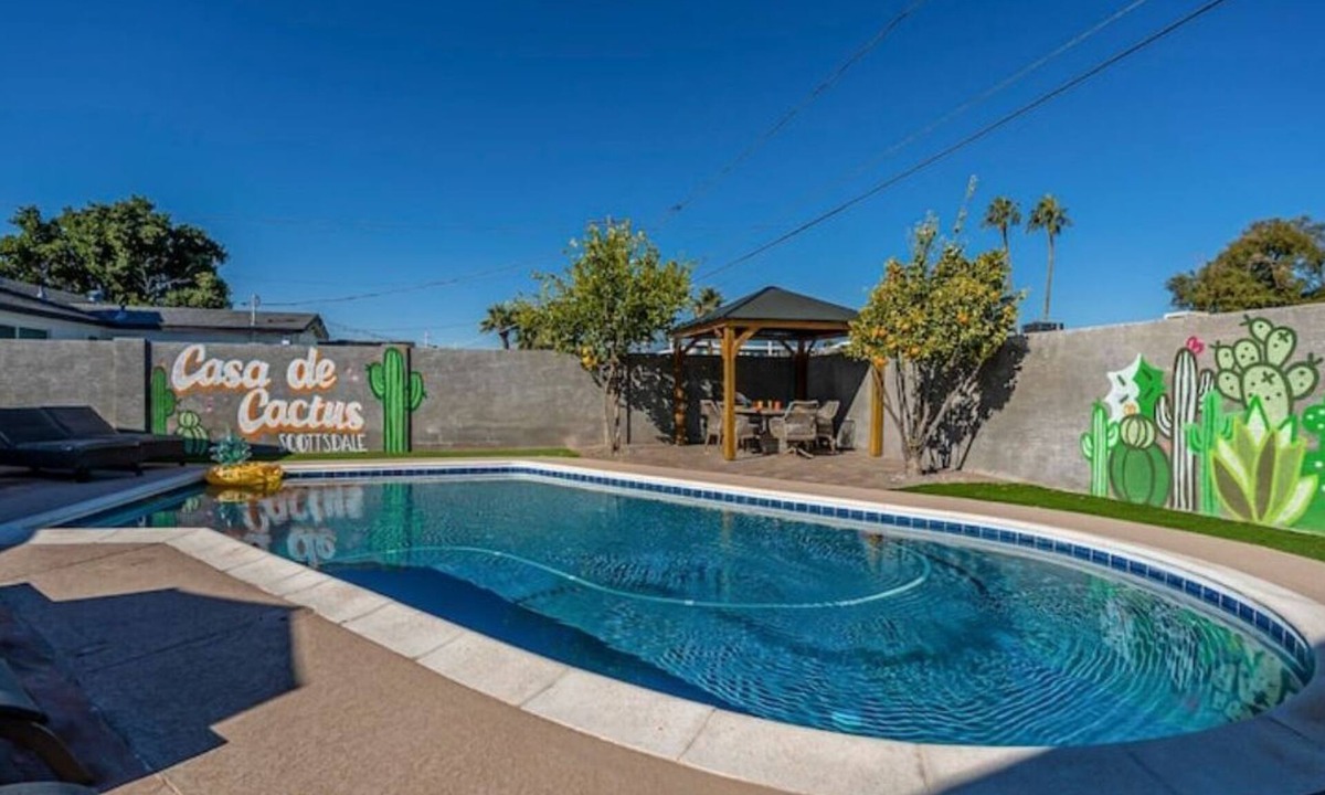 Papago Parkway House | *NEW* Casa de Cactus: Pool+Putting Green+Game Room