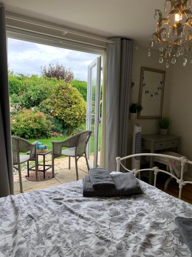 Ibsley Apartment | New Forest Chalet