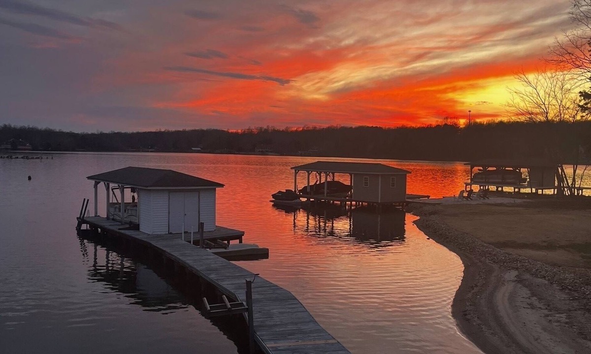 Bumpass House | NEW Lakefront Home, Hot Tub, Kayaks, Game room, Firepit