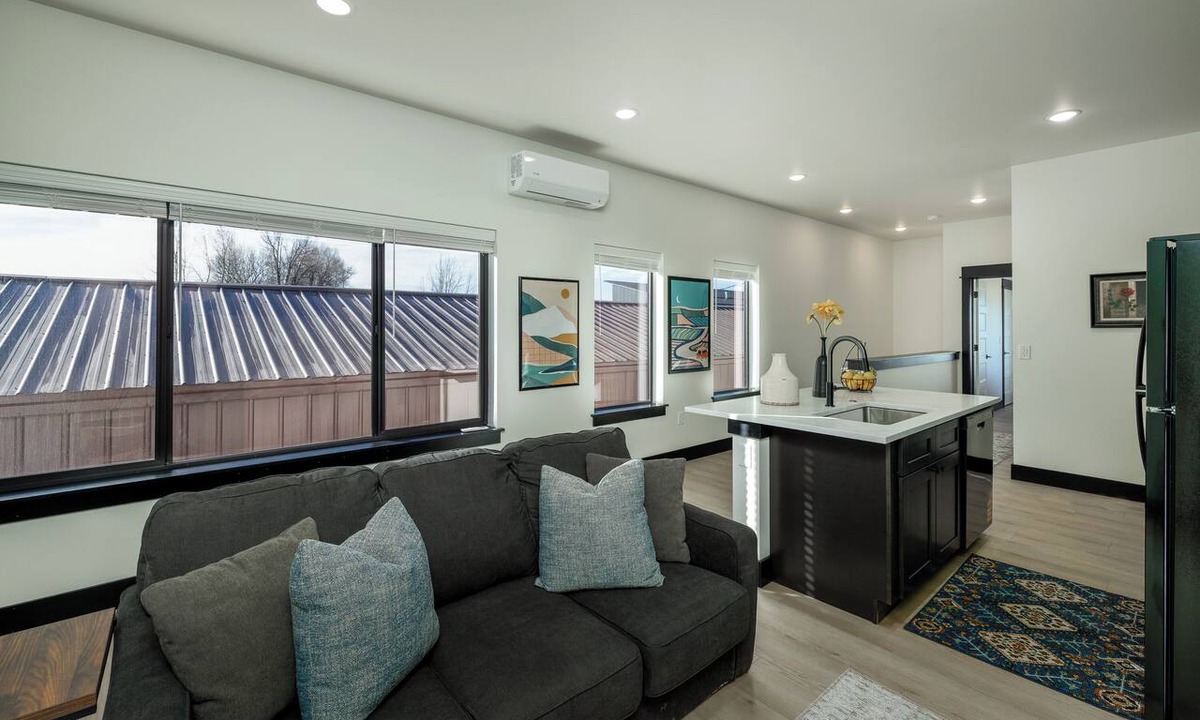 Four Corners Condo | New! Modern 2BR/2BA at Summit Flats | Easy Access to Town & Outdoors!