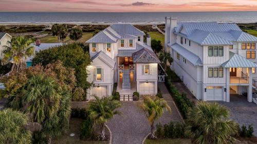 Isle of Palms House | New Ocean Front Home