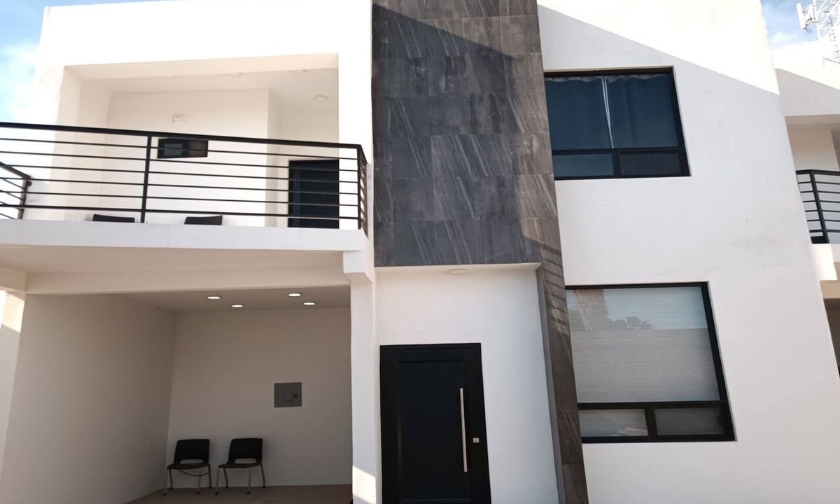 Centro Condo | New Town Condo Casamar 2 near the beach