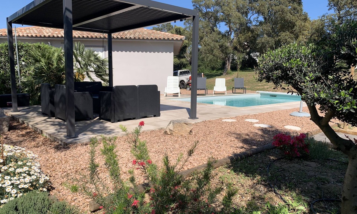Lecci Villa | New villa with heated pool and garden 10 minutes from St Cyprien beach