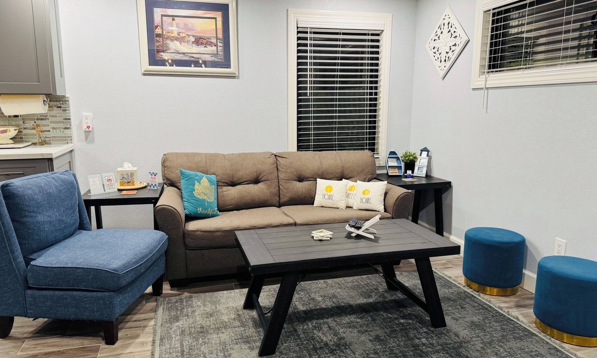 Monterey Cottage | Newly Built Cottage near Aquarium and Cannery Row