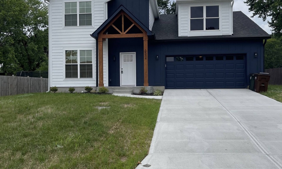 Otterbien Home House | Newly built sanctuary! Come make yourself at home!