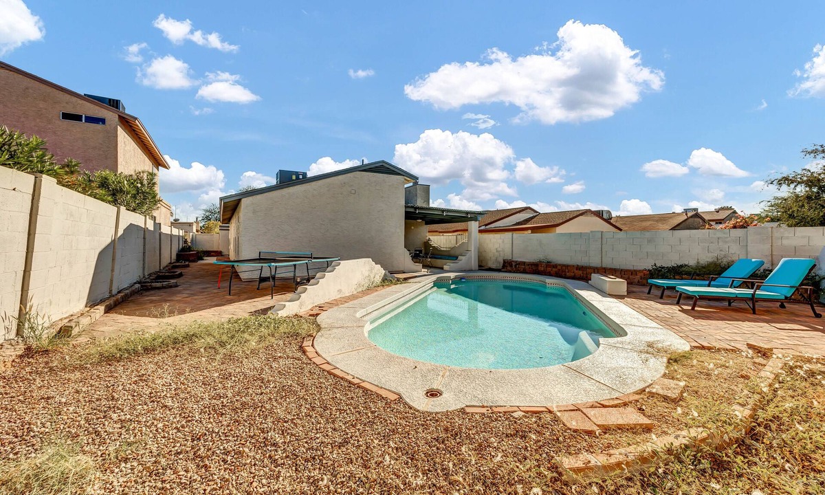 Eagle Hills House | Newly Remodeled Home in North Phoenix with a POOL