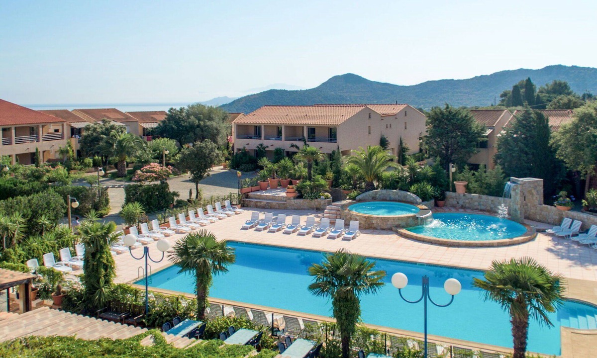 Monticello Apartment | Nice apartment for 4 guests with A/C, pool, WIFI, TV, terrace and pets allowed