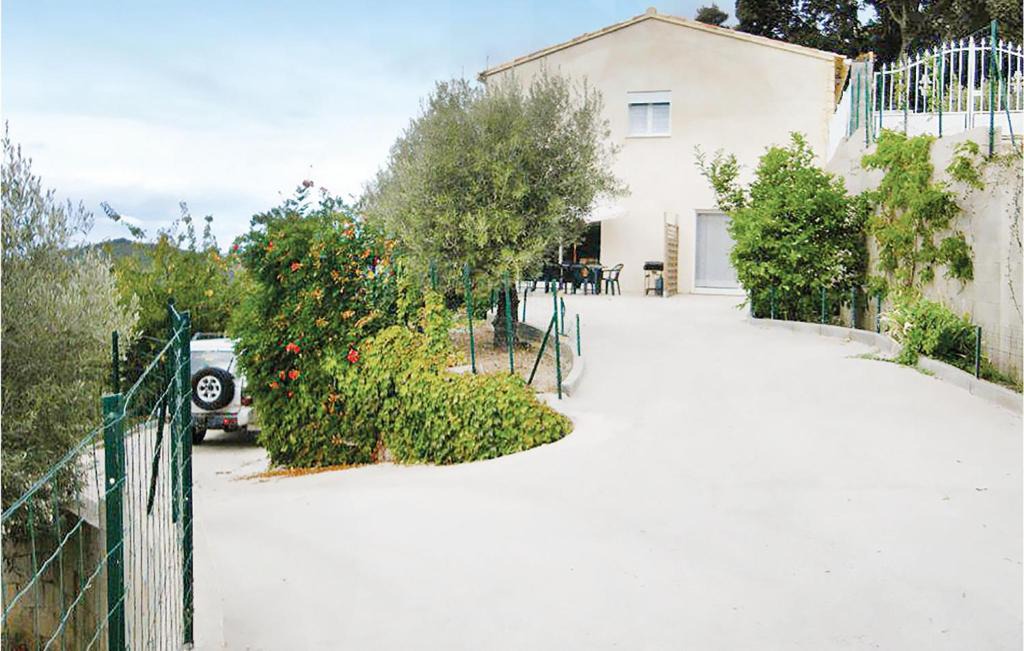 Coggia Apartment | Nice apartment in Coggia with 2 Bedrooms and Internet