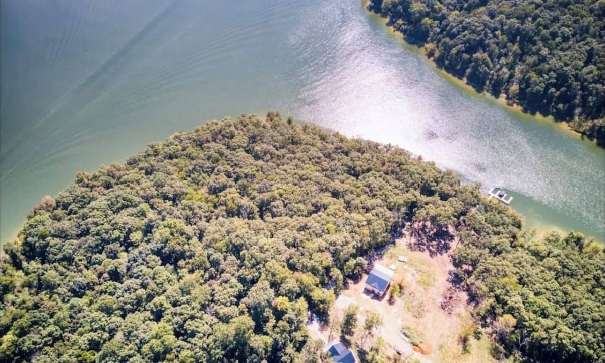 Lindseyville House | Nolin Lake*Mammoth Cave