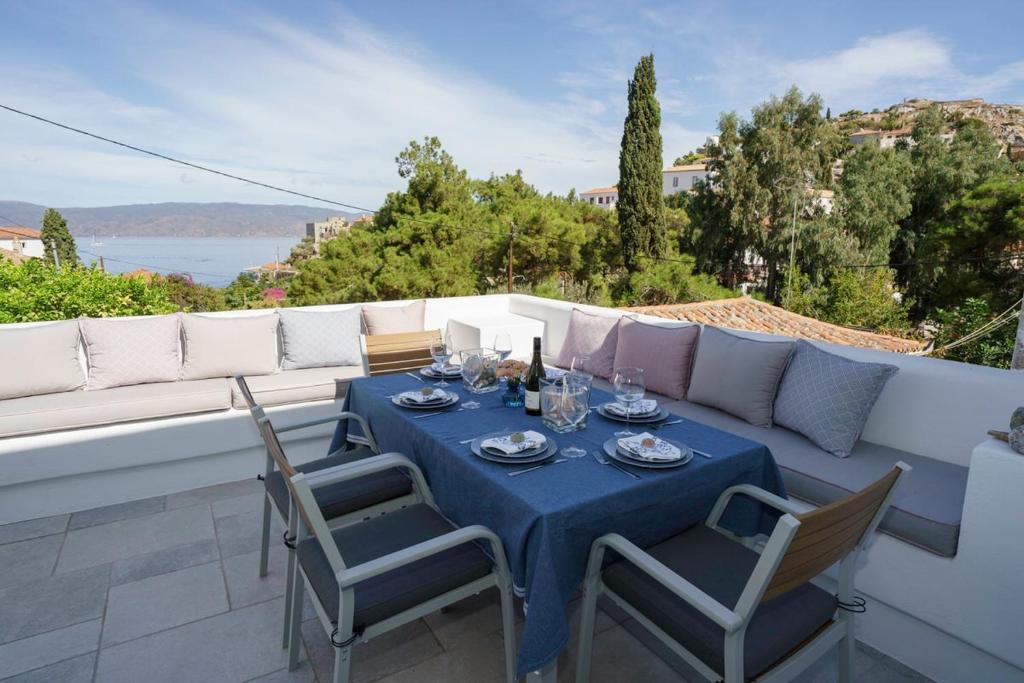 idhra Apartment | Nostos
