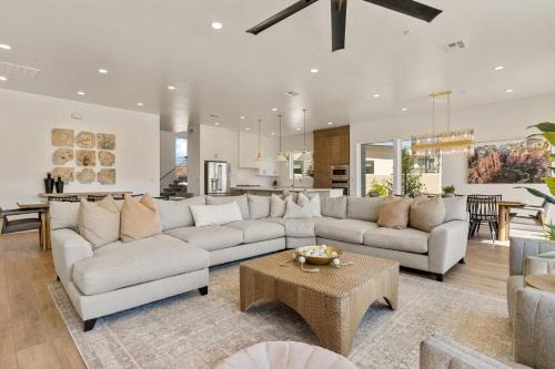 Washington House | Oasis on the 8th home