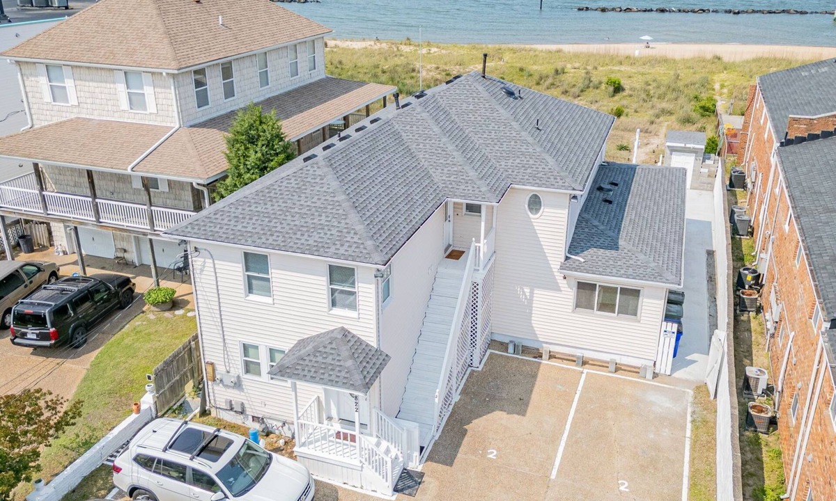 Ocean View House | Oceanfront Cozy Beach Duplex