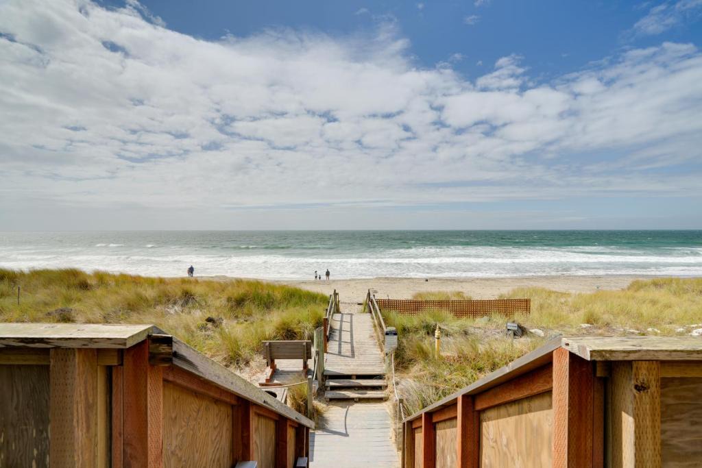 Pajaro Dunes House | Oceanfront Watsonville Condo w/Beach Access!