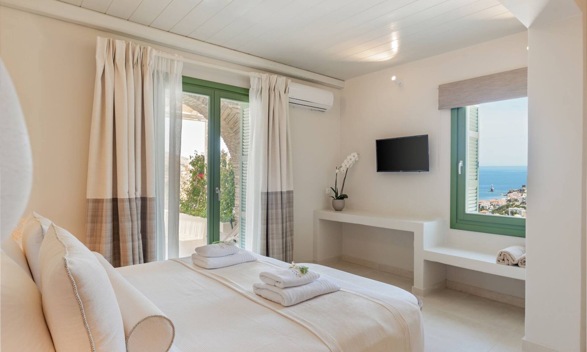 Andros Town House | Ortensia Suite by Casa Di Fiori Andros Suites