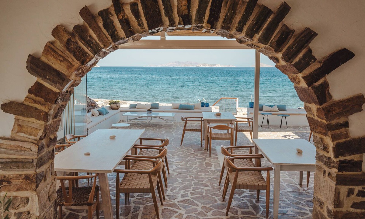 Moutsouna Hotel | Ostria Inn