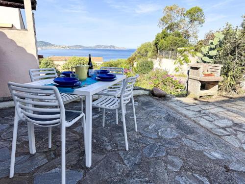 Lumio House | Ostrica
