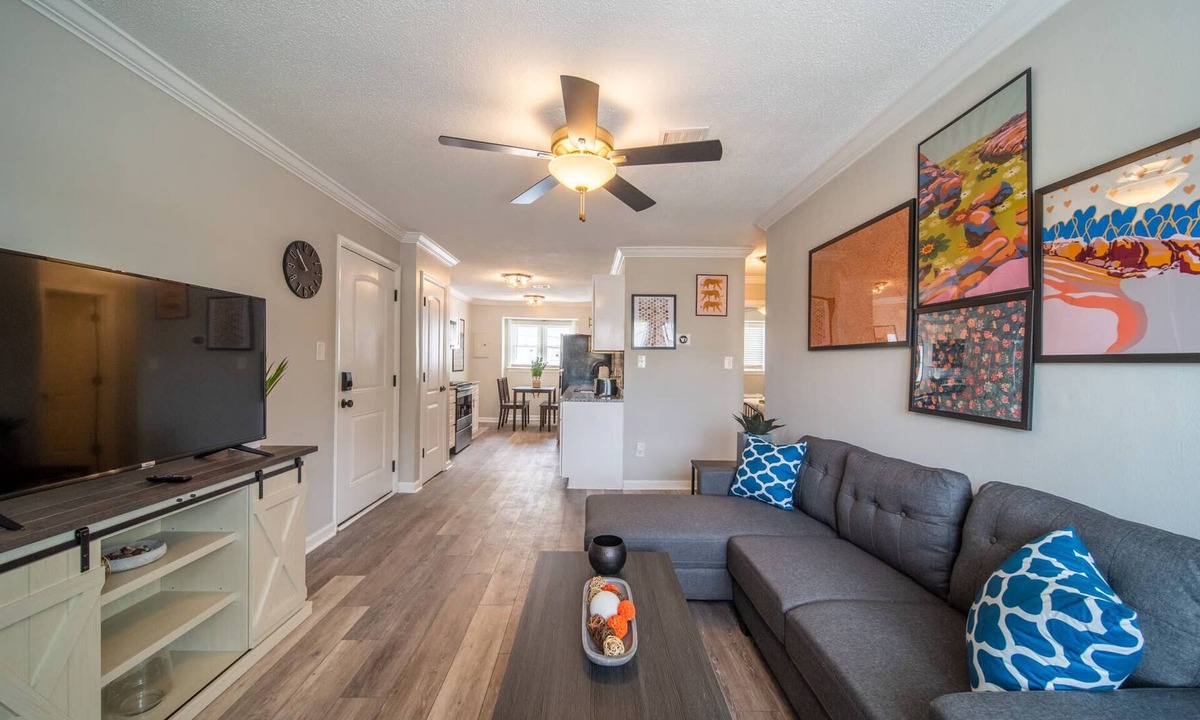 East Ocean View Apartment | OV Mosaic - Misty Suite